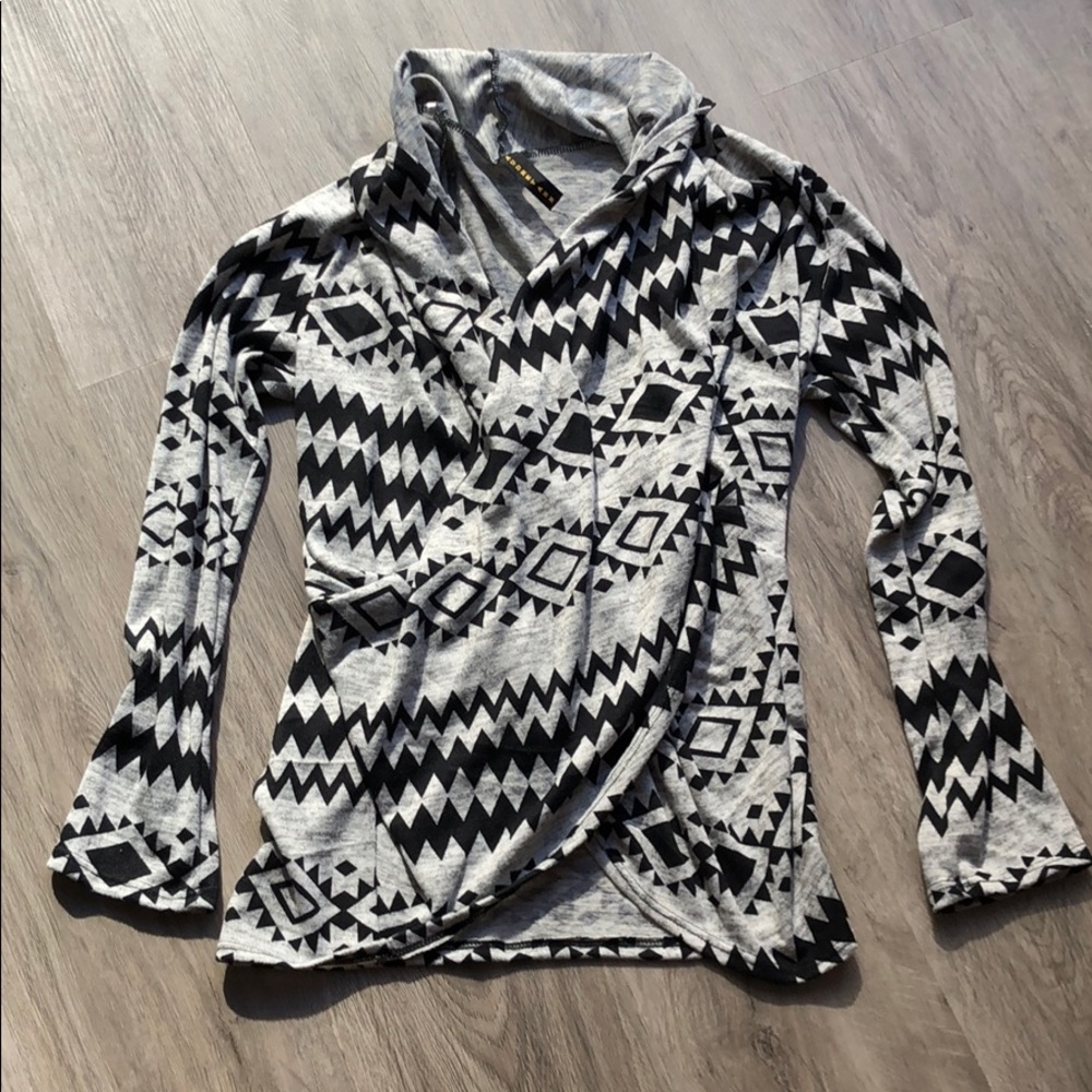 Aztec print criss cross long sleeve shirt